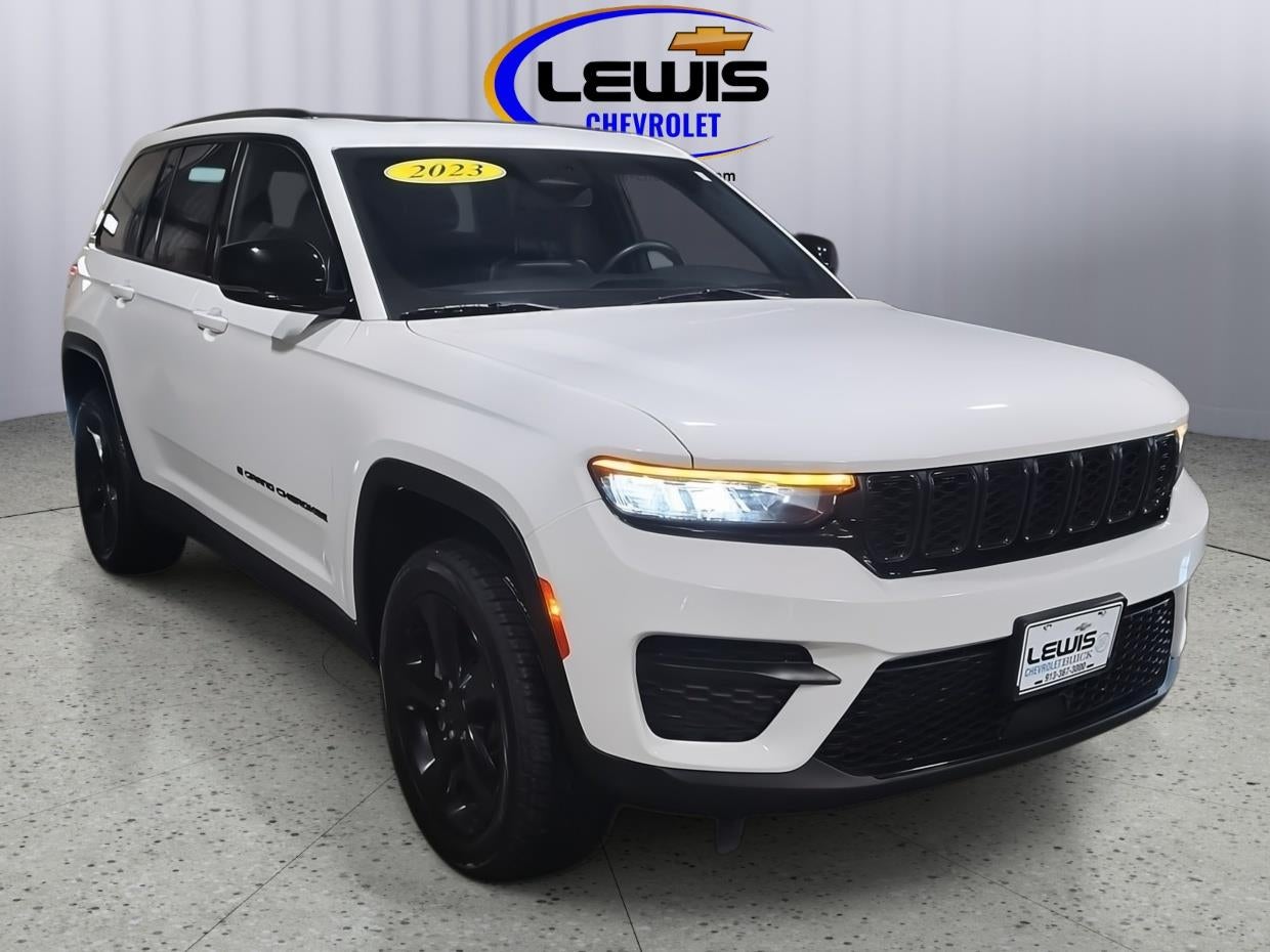 2023 Jeep Grand Cherokee Altitude