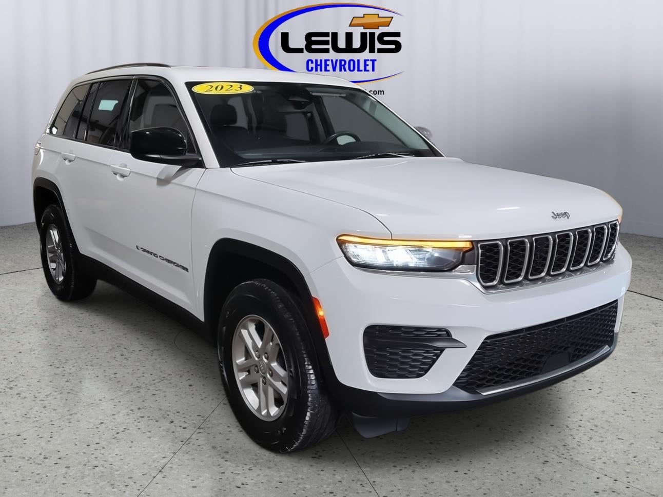 2023 Jeep Grand Cherokee Laredo