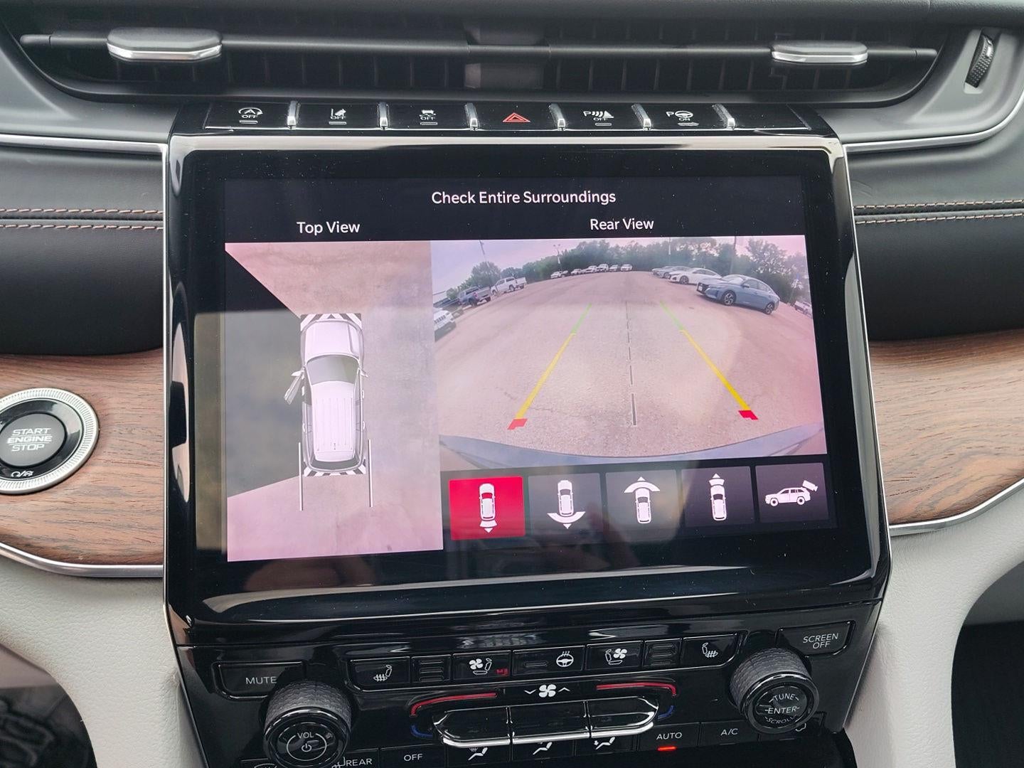 2023 Jeep Grand Cherokee Summit