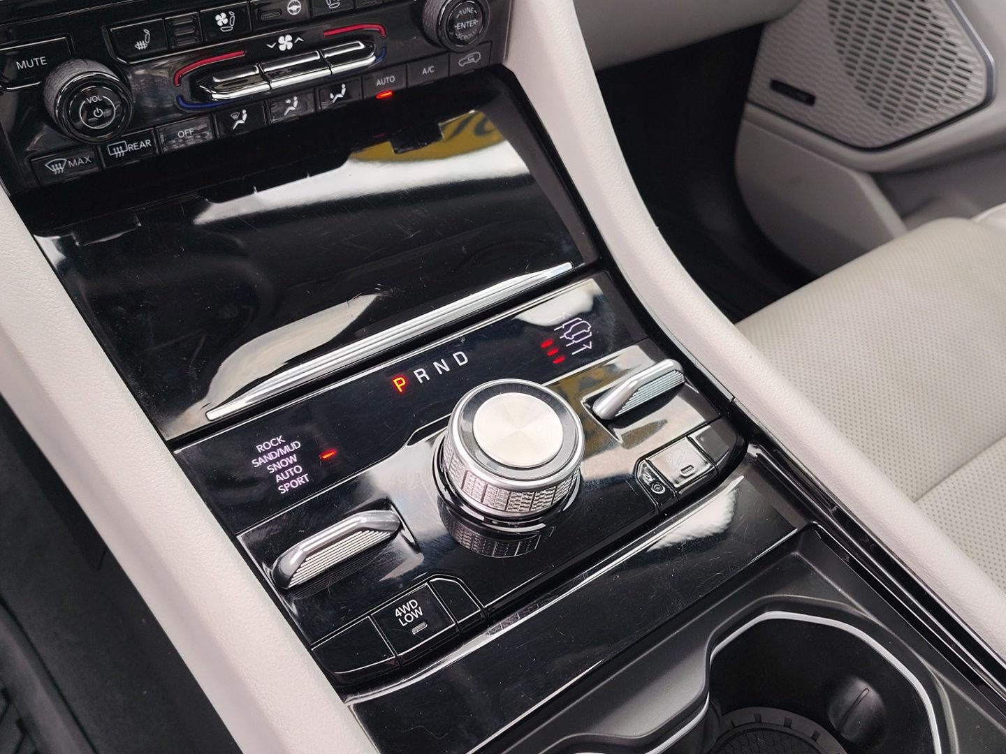 2023 Jeep Grand Cherokee Summit