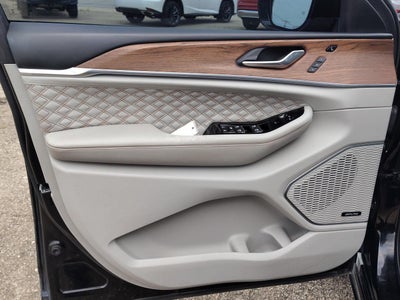 2023 Jeep Grand Cherokee Summit