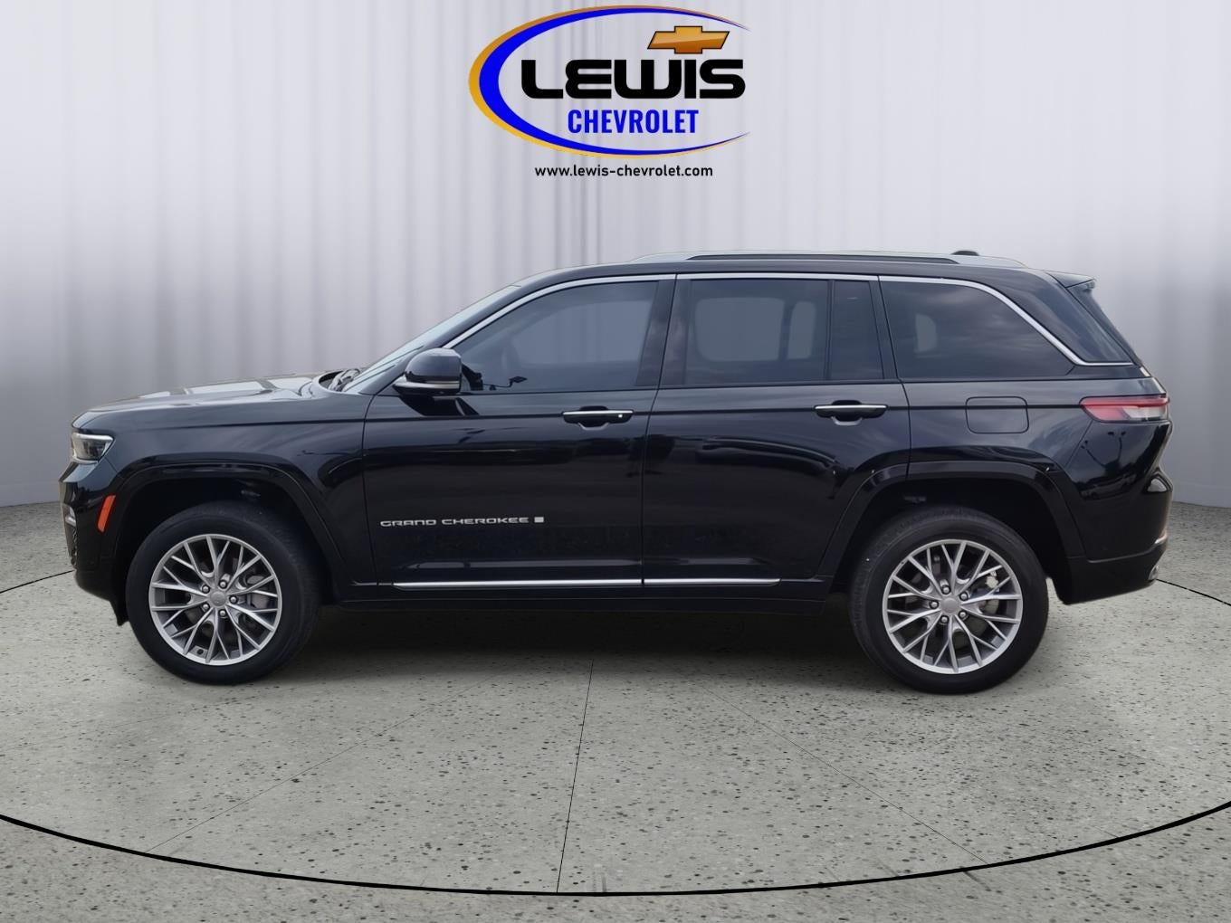 2023 Jeep Grand Cherokee Summit