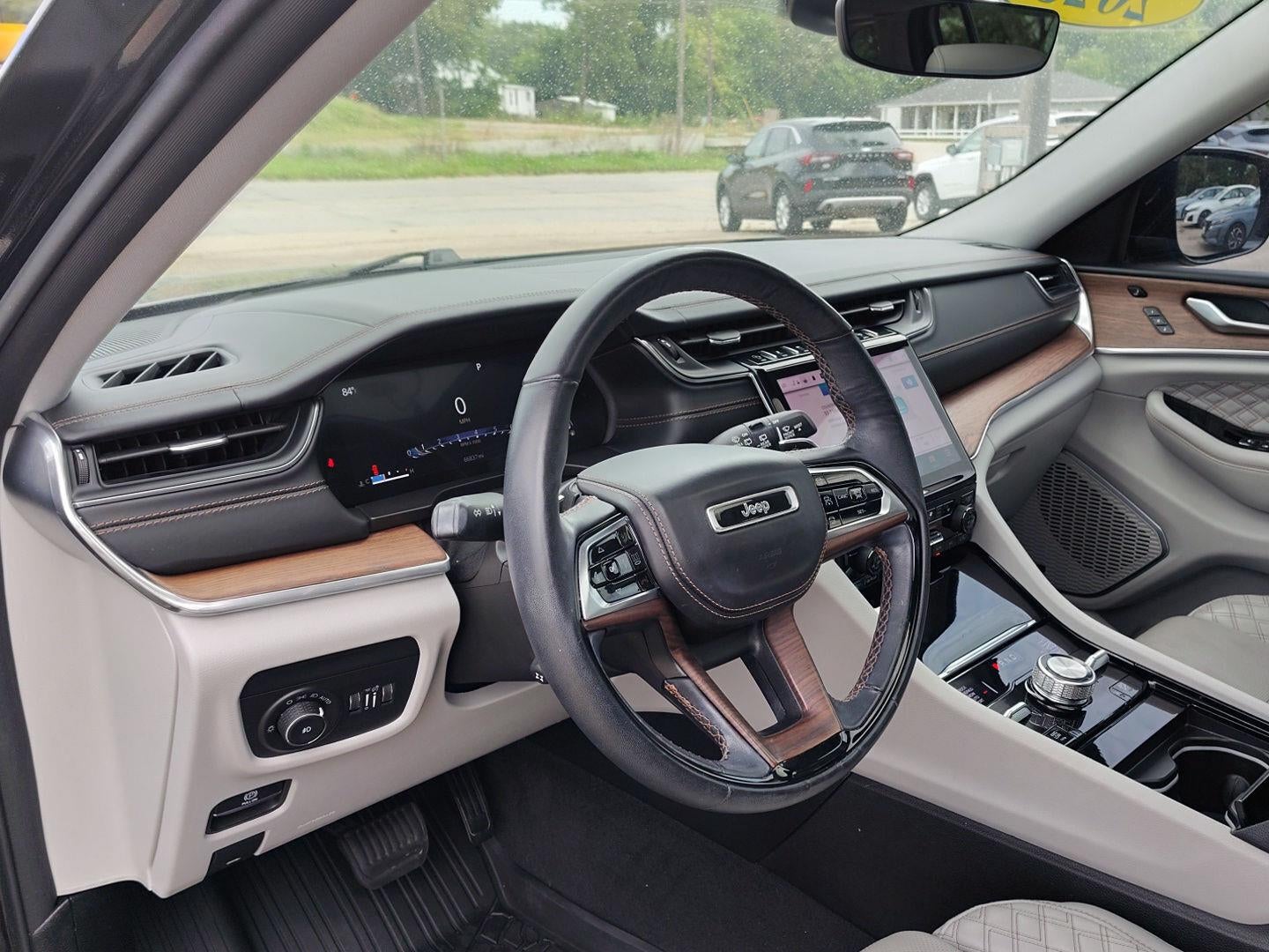 2023 Jeep Grand Cherokee Summit
