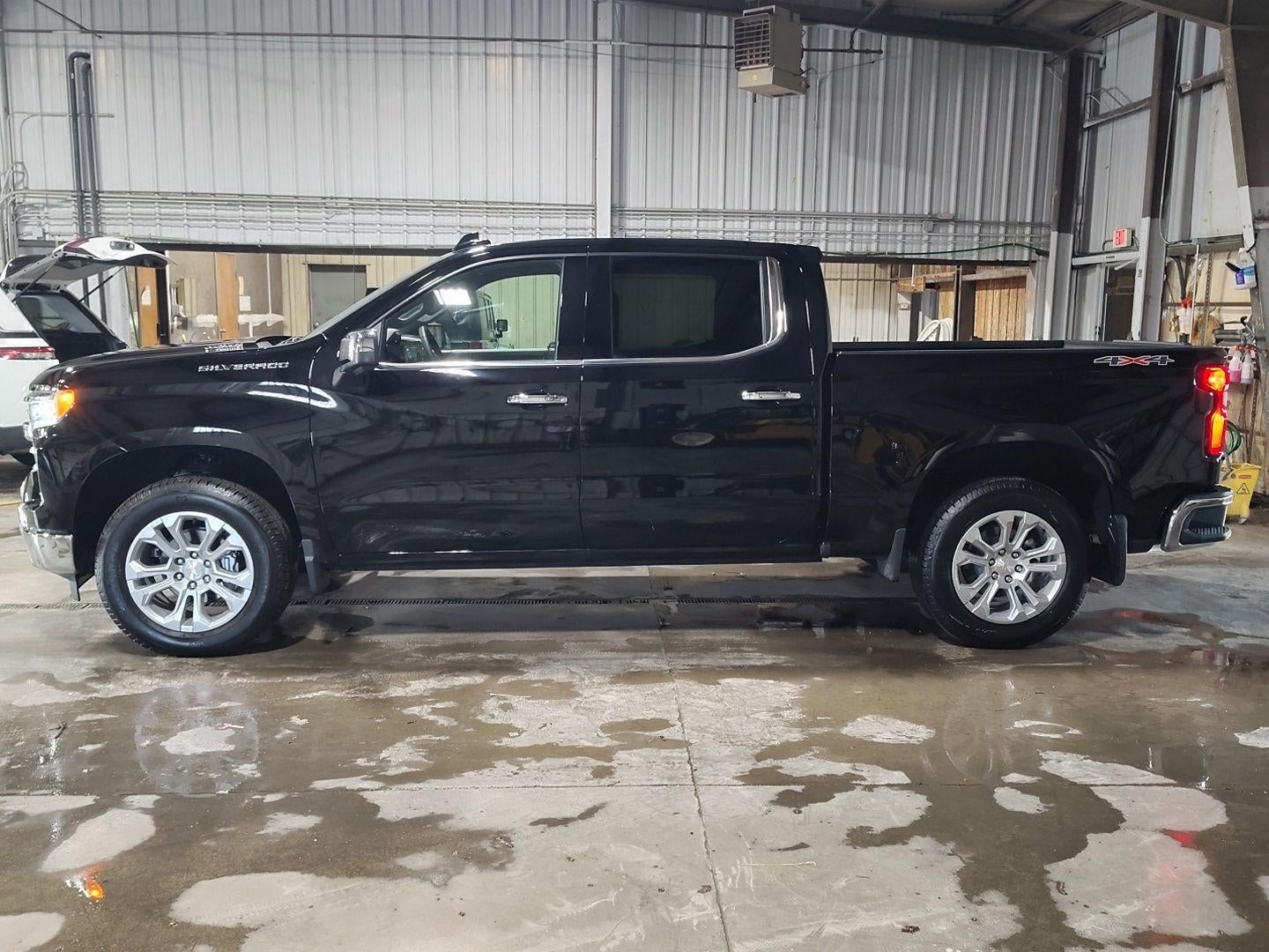 2025 Chevrolet Silverado 1500 LTZ