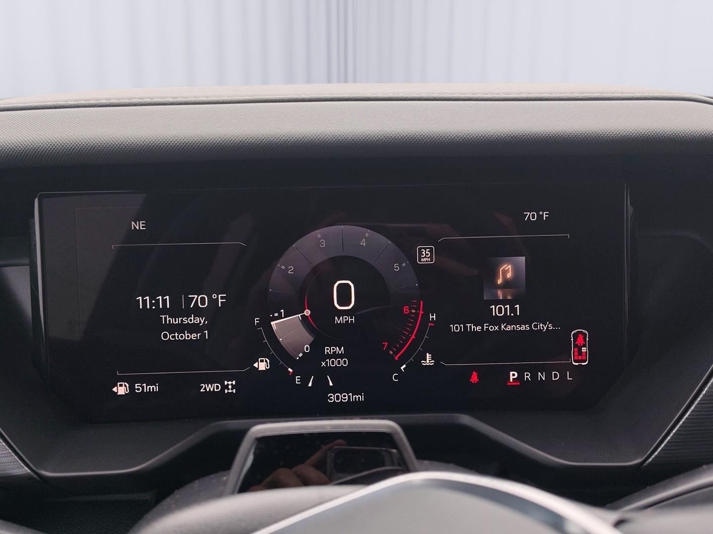 2025 GMC Acadia AT4