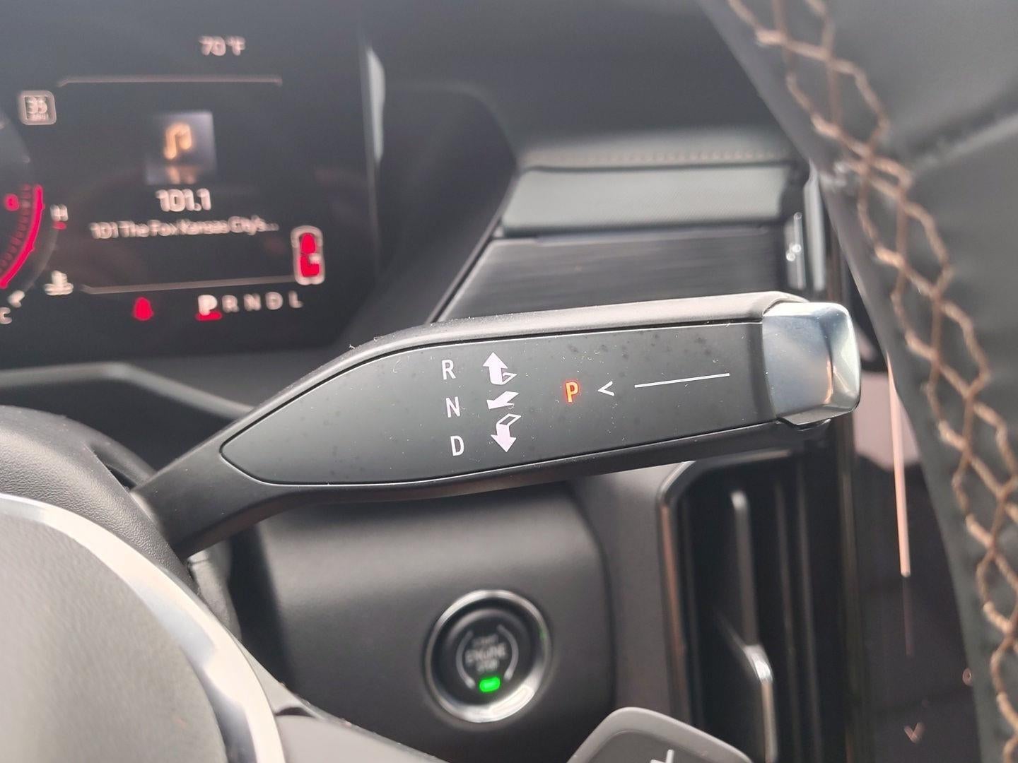 2025 GMC Acadia AT4