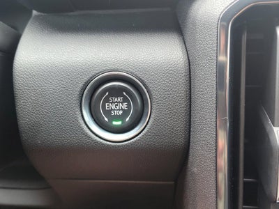 2025 GMC Acadia AT4