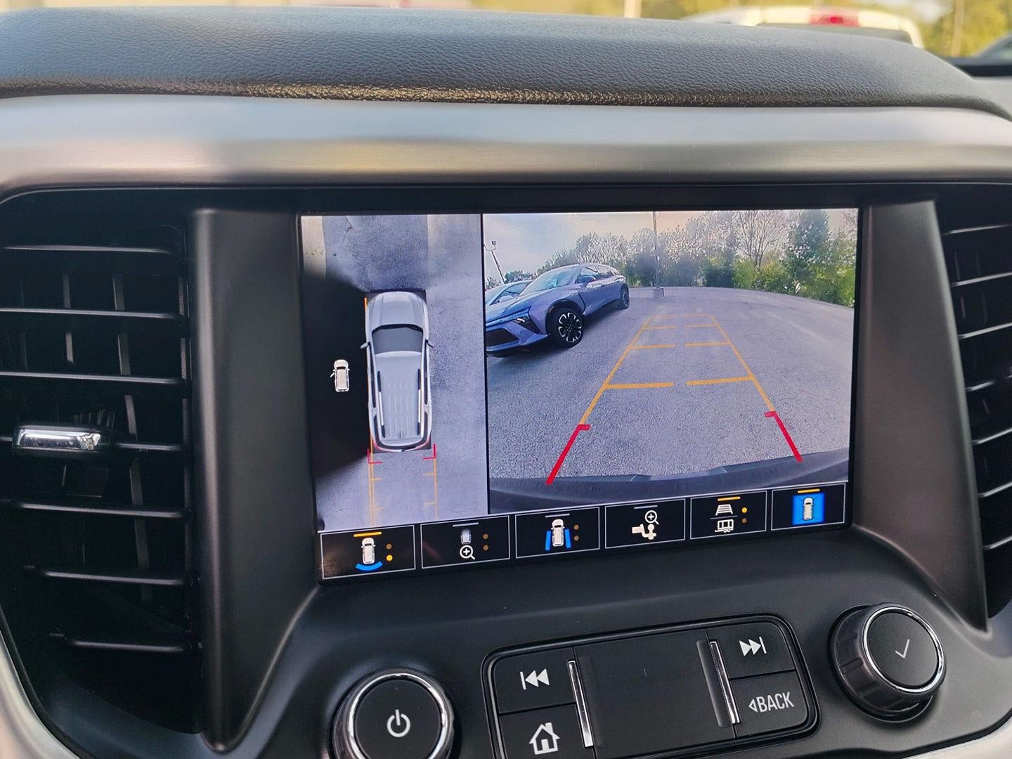 2022 GMC Acadia SLT