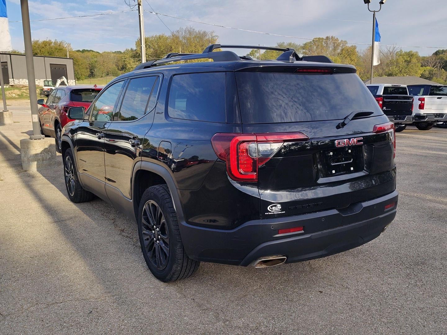 2022 GMC Acadia SLT