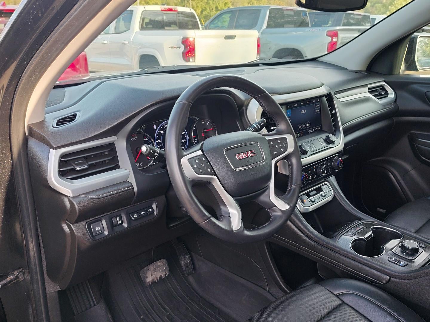 2022 GMC Acadia SLT