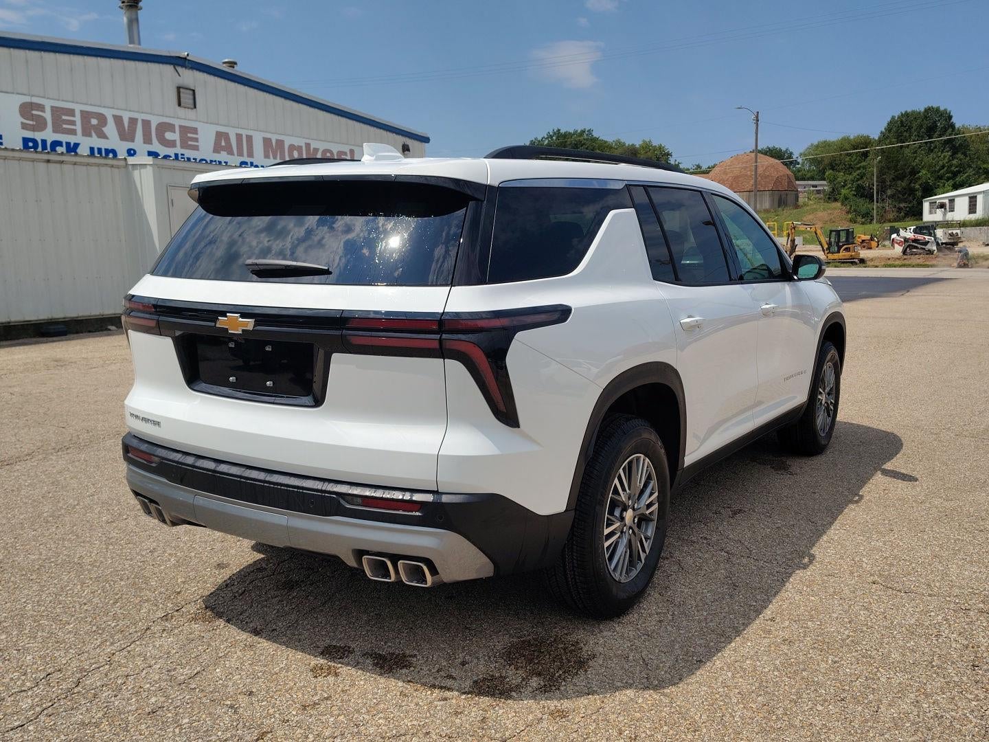 2027 Chevrolet Traverse LT