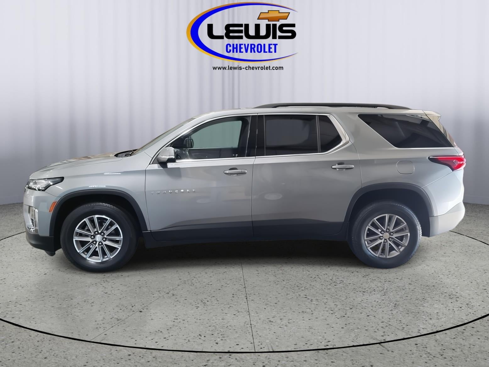Used 2023 Chevrolet Traverse 1LT with VIN 1GNEVGKW9PJ217804 for sale in Kansas City