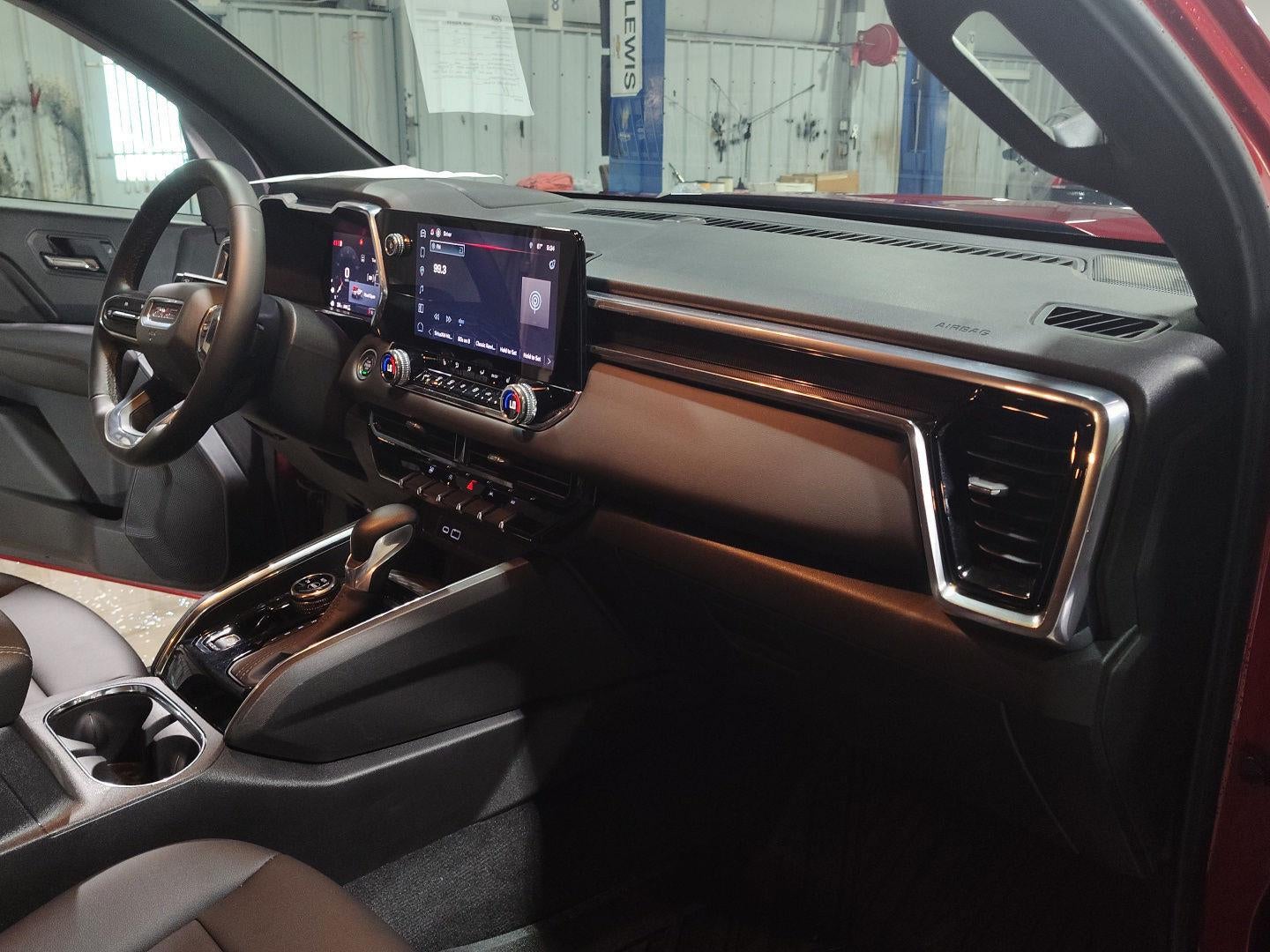 2025 GMC Canyon Elevation