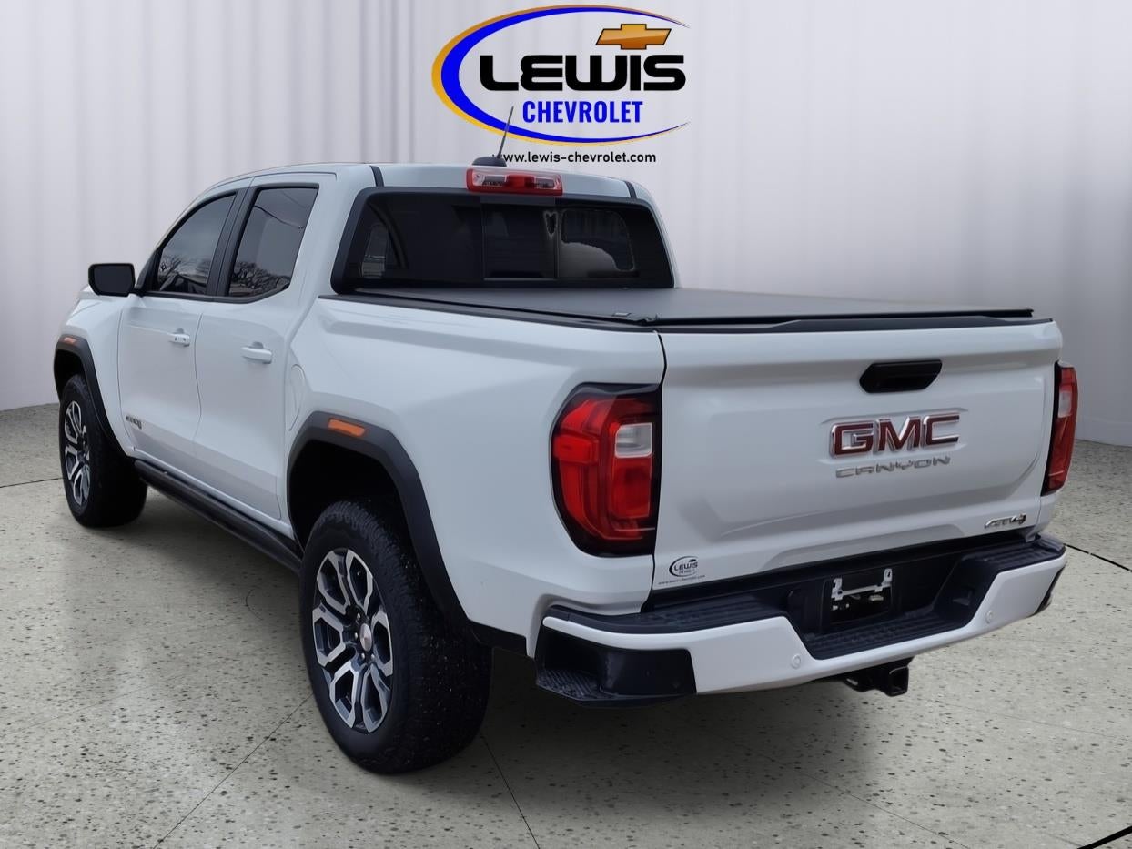 2024 GMC Canyon AT4