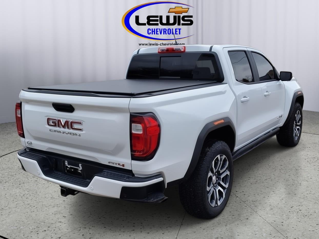 2024 GMC Canyon AT4