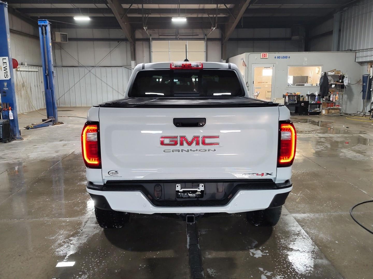 2024 GMC Canyon AT4X