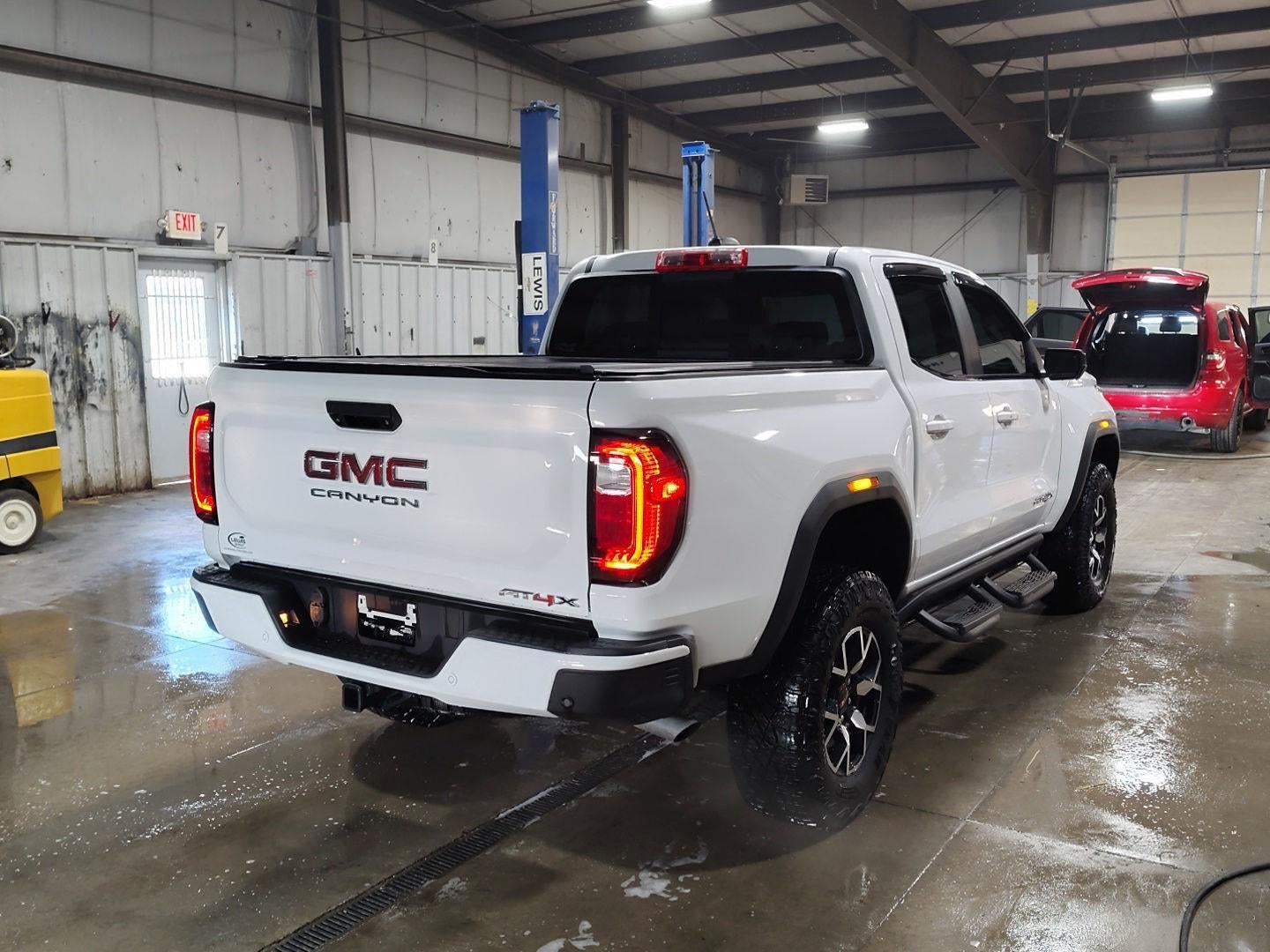 2024 GMC Canyon AT4X