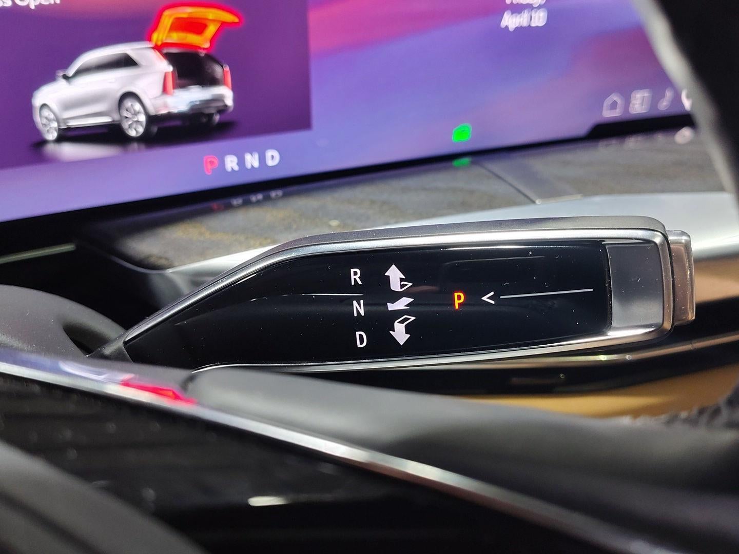 2025 Cadillac ESCALADE IQ Sport 2