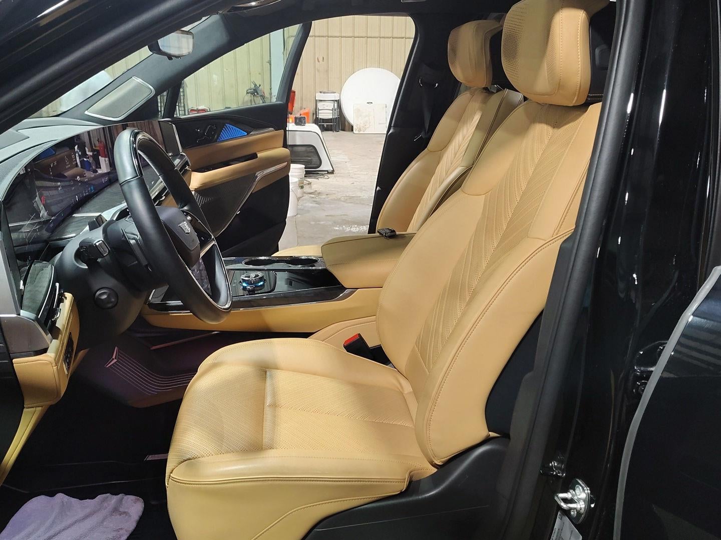 2025 Cadillac ESCALADE IQ Sport 2