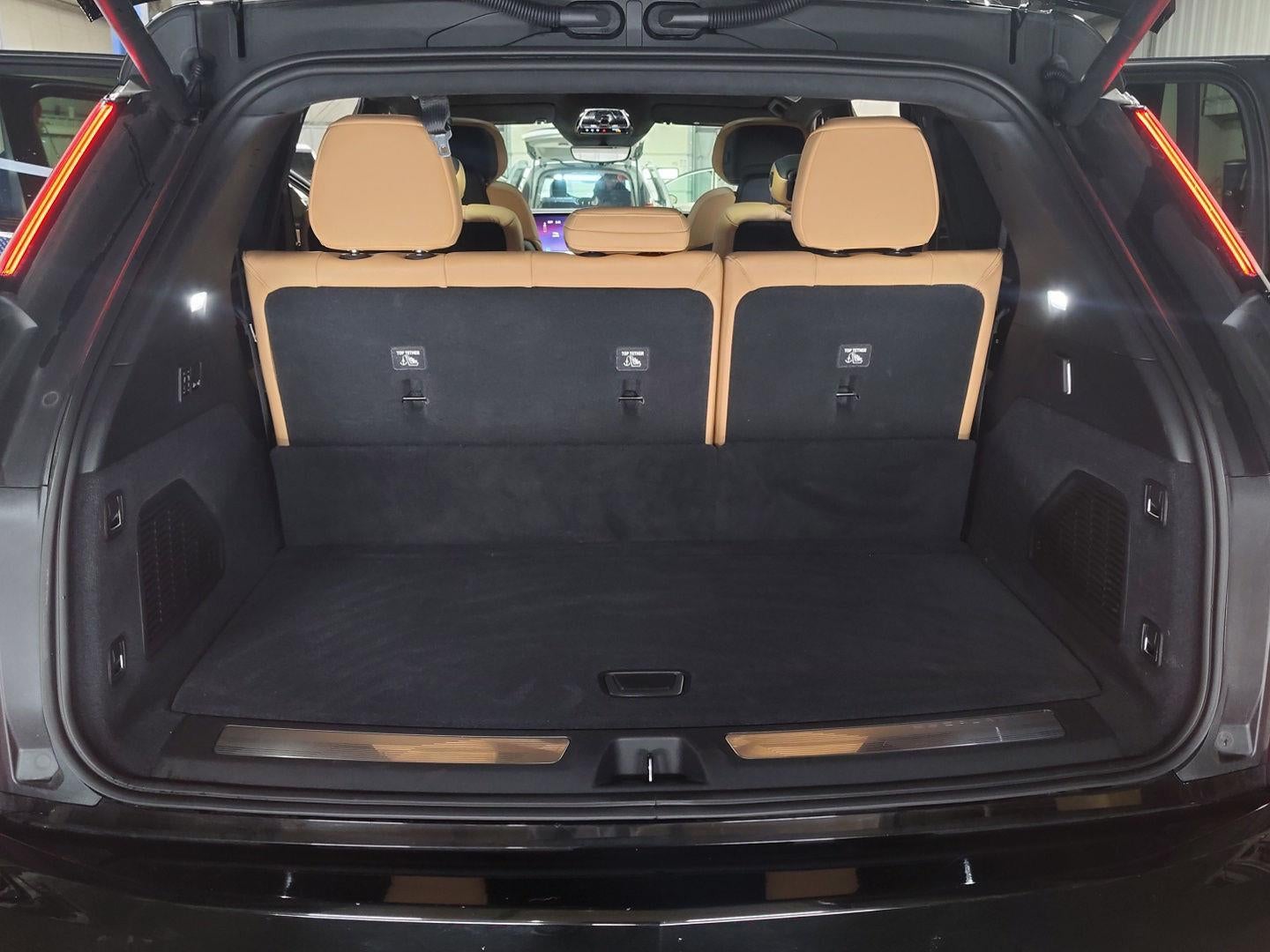 2025 Cadillac ESCALADE IQ Sport 2