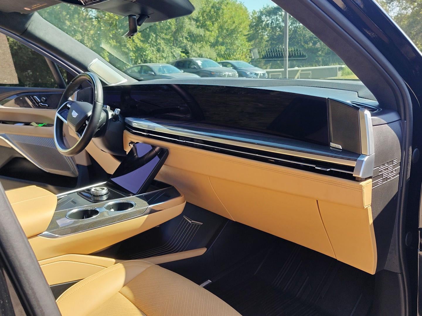 2025 Cadillac ESCALADE IQ Sport 2