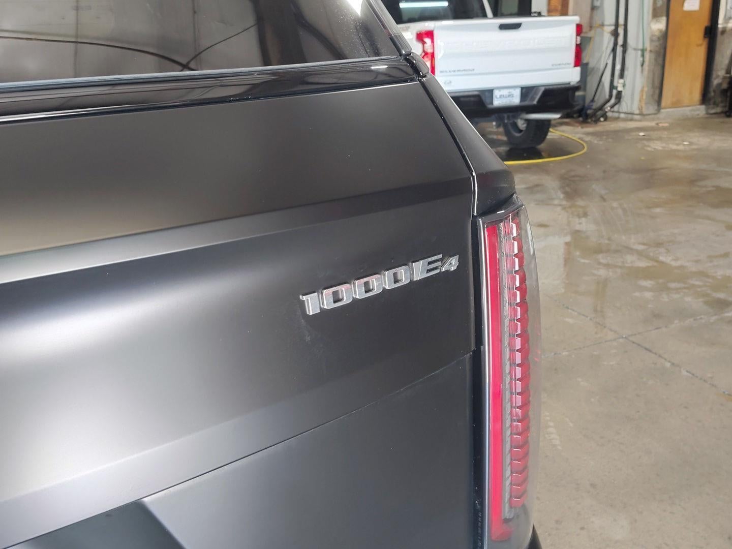 2025 Cadillac ESCALADE IQ Sport 2