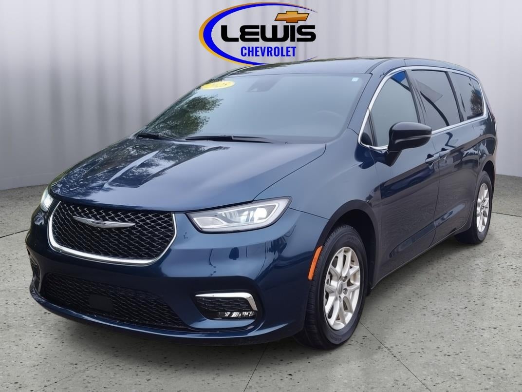 2025 Chrysler Pacifica