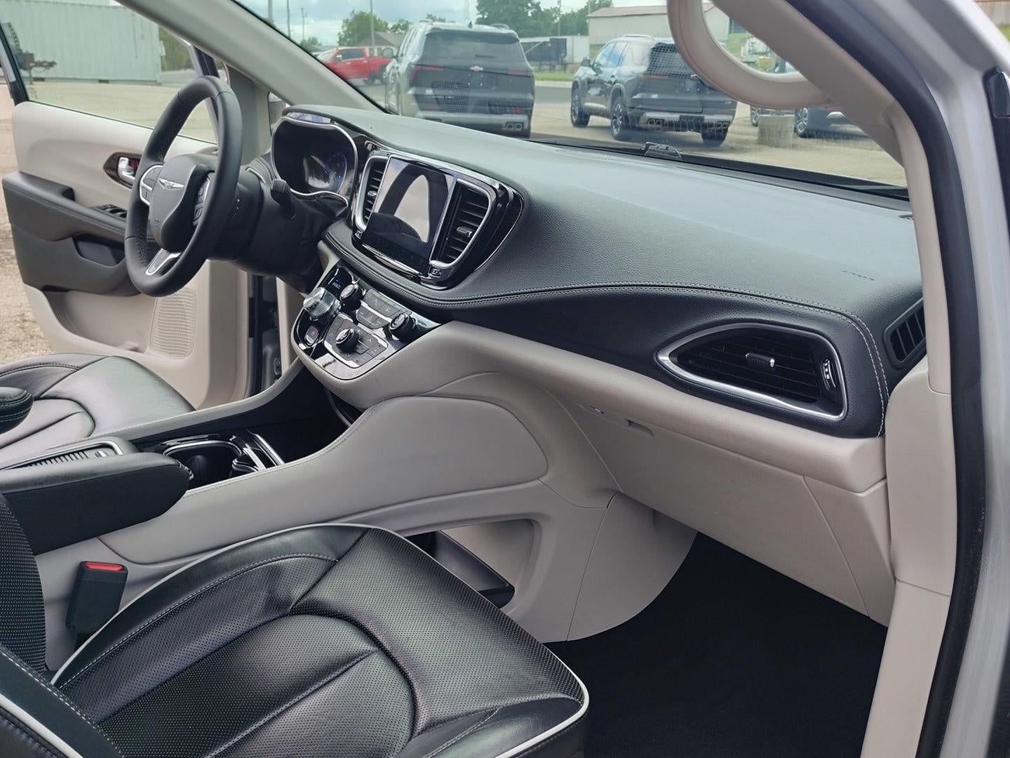 2024 Chrysler Pacifica Limited