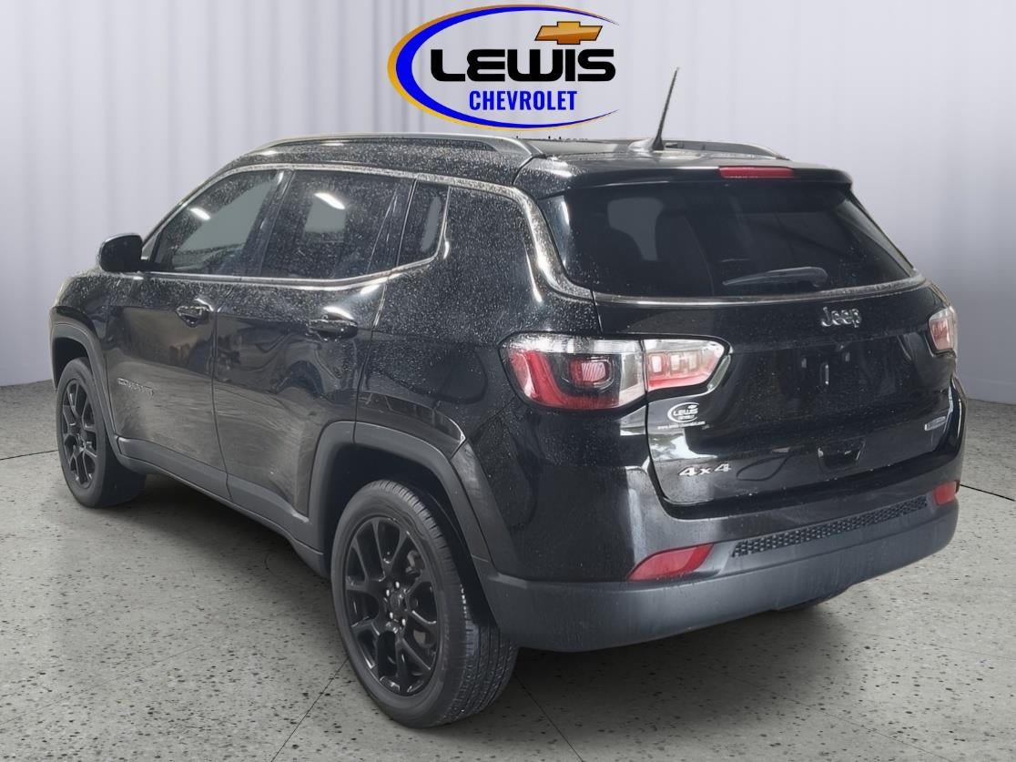 2022 Jeep Compass Latitude Lux