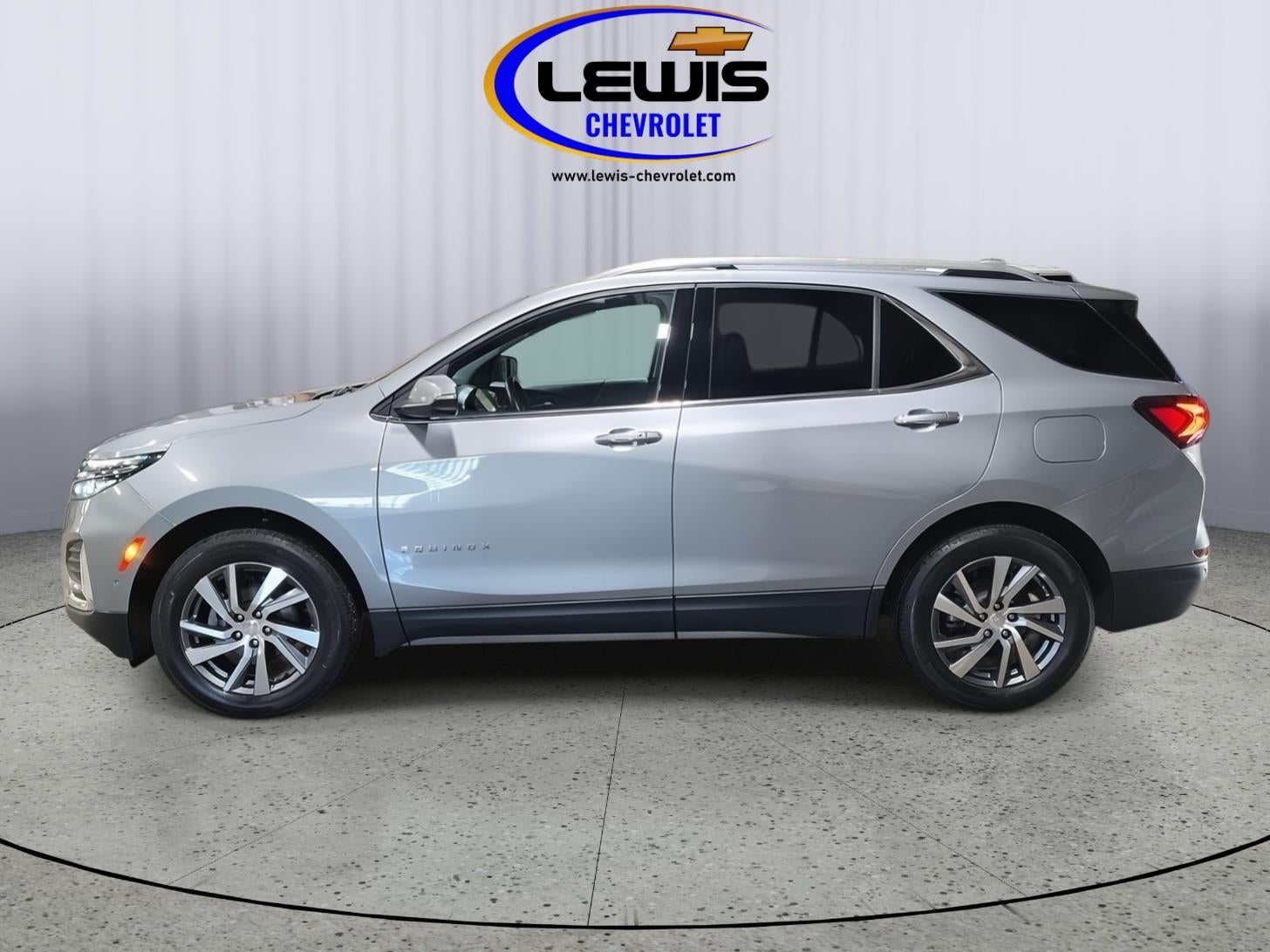 Used 2024 Chevrolet Equinox Premier with VIN 3GNAXXEG1RL156005 for sale in Kansas City