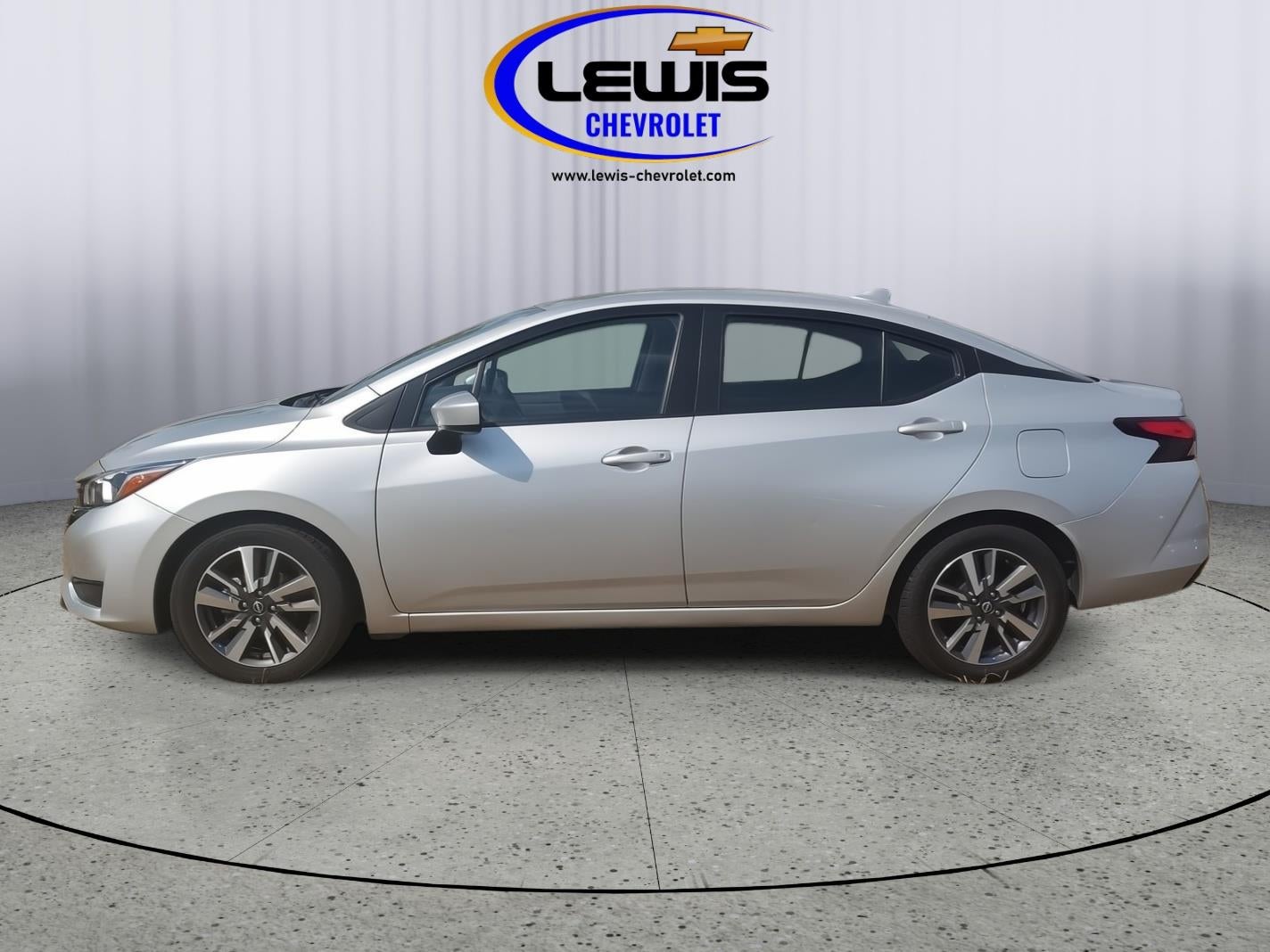2024 Nissan Versa SV