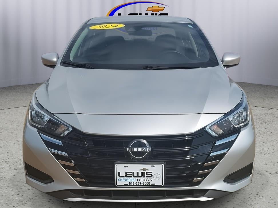2024 Nissan Versa SV