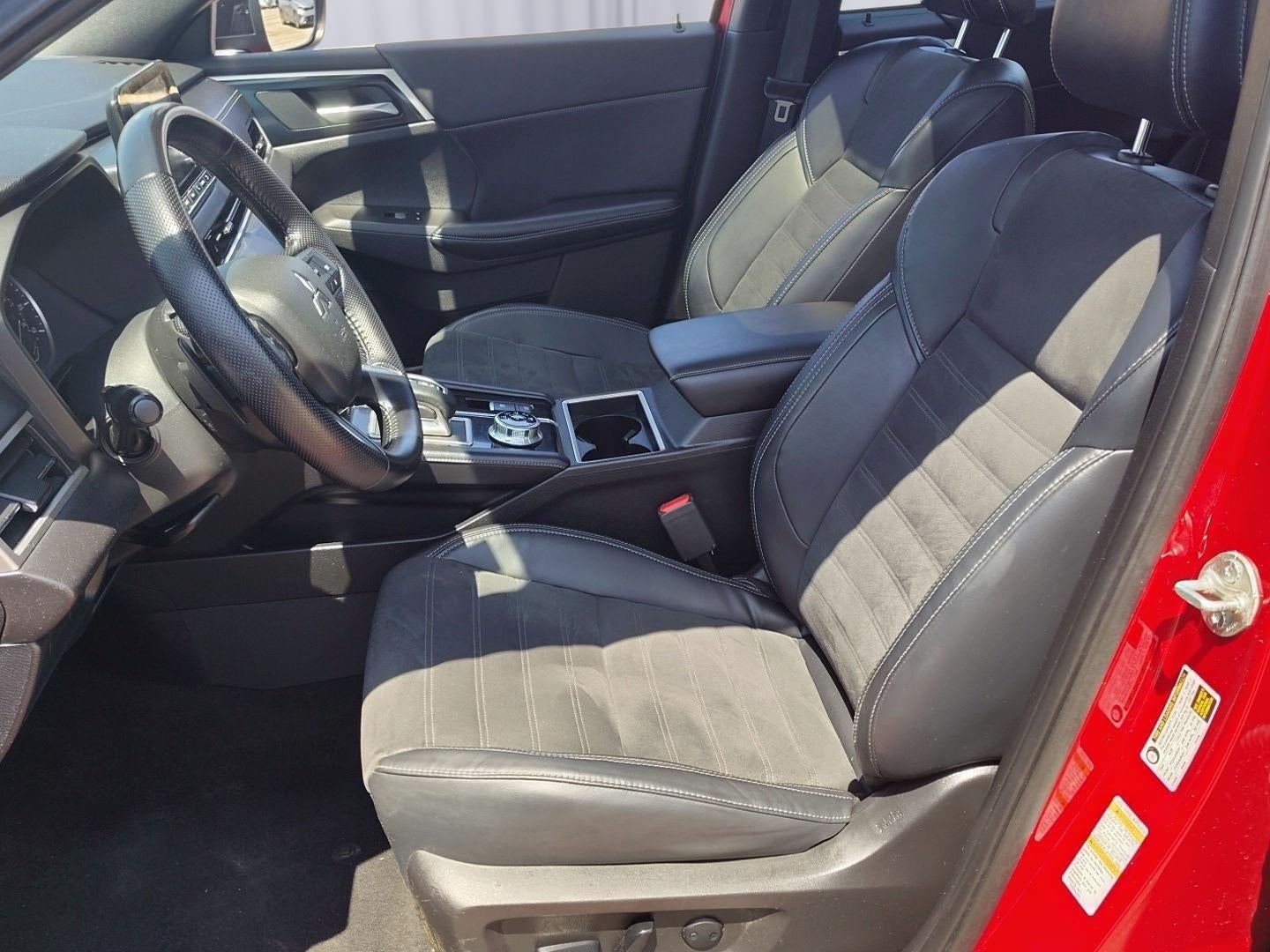 2022 Mitsubishi Outlander SE