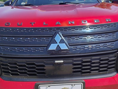 2022 Mitsubishi Outlander SE