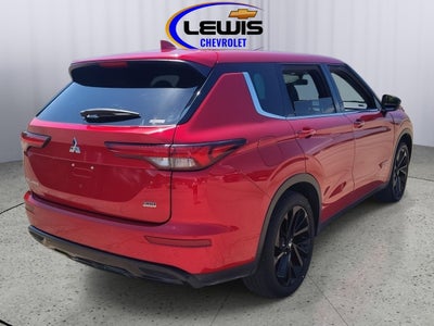 2022 Mitsubishi Outlander SE