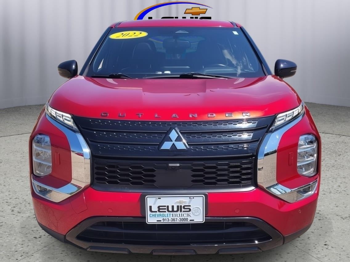 2022 Mitsubishi Outlander SE