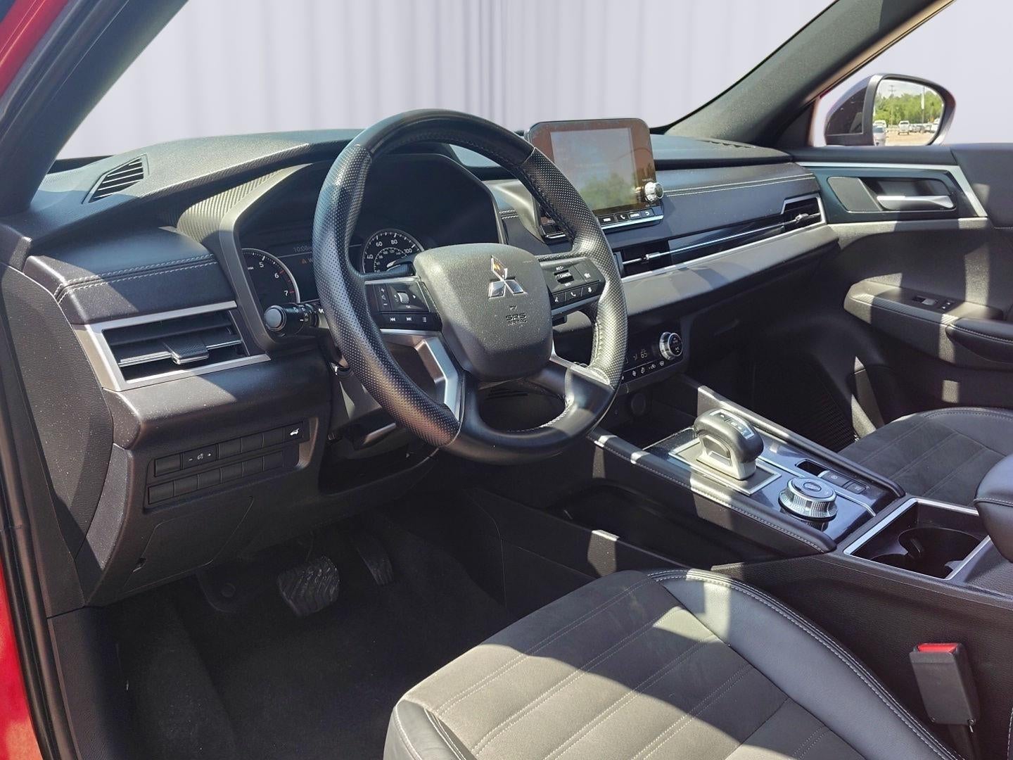 2022 Mitsubishi Outlander SE